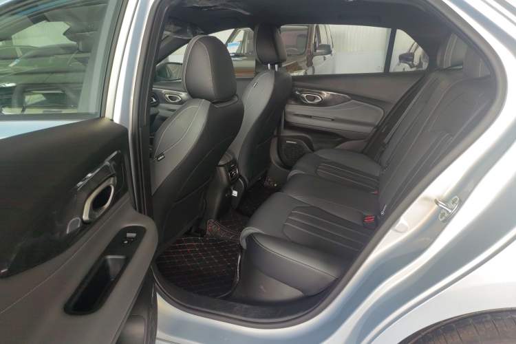 Used GAC Trumpchi EMPOW 2024 270T DCT Yingbao S Edition Interior 4