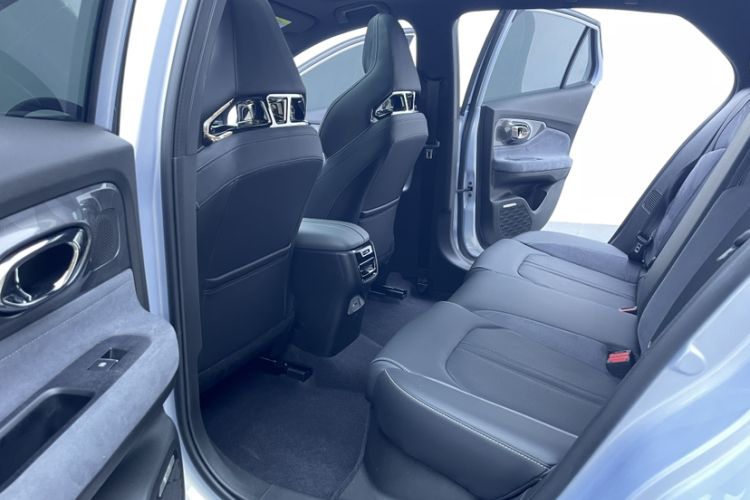 Used GAC Trumpchi EMPOW 2024 400T Automatic Yingbao R PRO Edition Interior 8