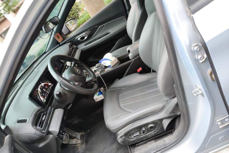 Used GAC Trumpchi EMPOW 2024 270T DCT Yingbao R-Style Edition Left Front Seat