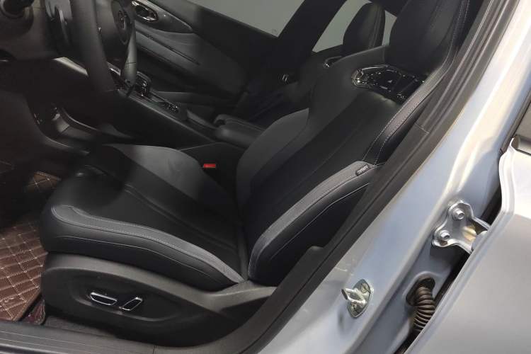 Used GAC Trumpchi EMPOW 2024 400T Automatic Yingbao R PRO Edition Left Front Seat