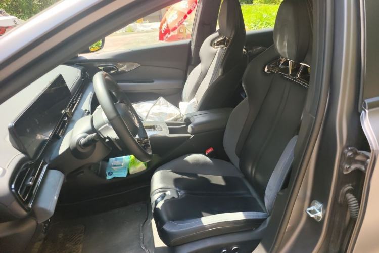 Used GAC Trumpchi EMPOW 2024 400T Automatic Yingbao R MAX Edition Left Front Seat