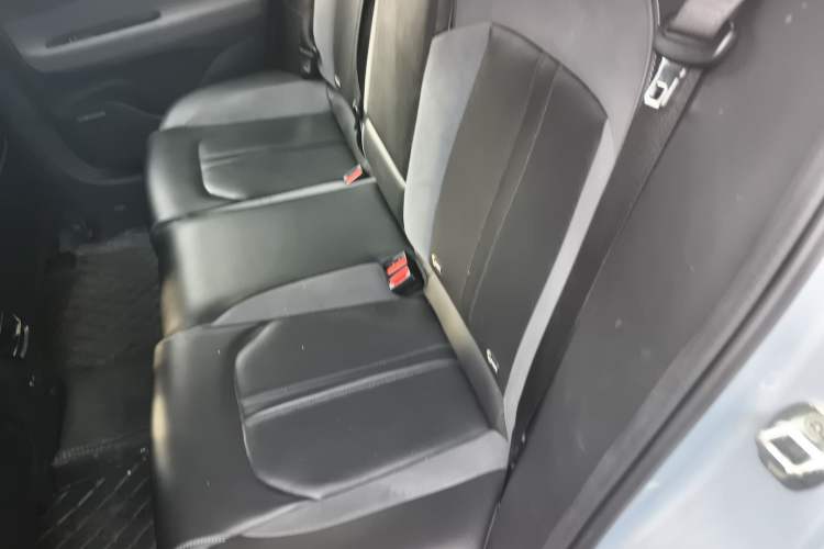 Used GAC Trumpchi EMPOW 2024 400T Automatic Yingbao R MAX Edition Left Rear Seat