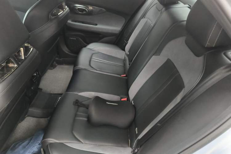 Used GAC Trumpchi EMPOW 2024 400T Automatic Yingbao R PRO Edition Left Rear Seat