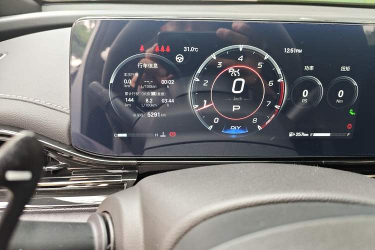 Used GAC Trumpchi EMPOW 2024 400T Automatic Yingbao R MAX Edition Odometer Close Up