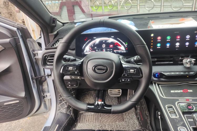 Used GAC Trumpchi EMPOW 2024 400T Automatic Yingbao R MAX Edition Steering Wheel