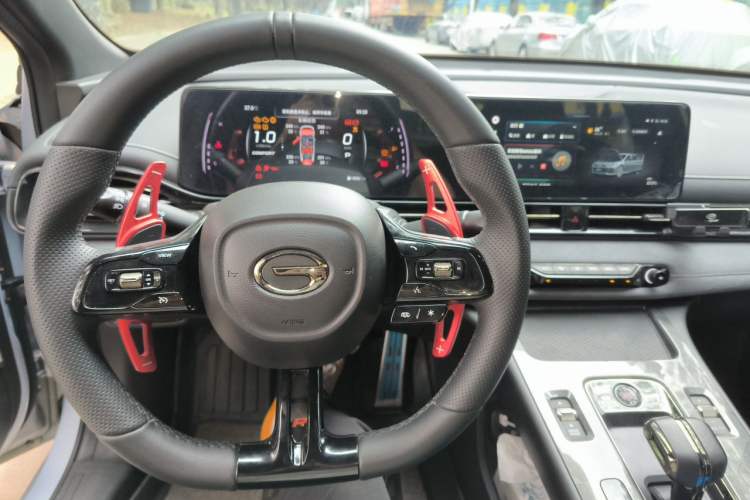 Used GAC Trumpchi EMPOW 2024 400T Automatic Yingbao R PRO Edition Steering Wheel