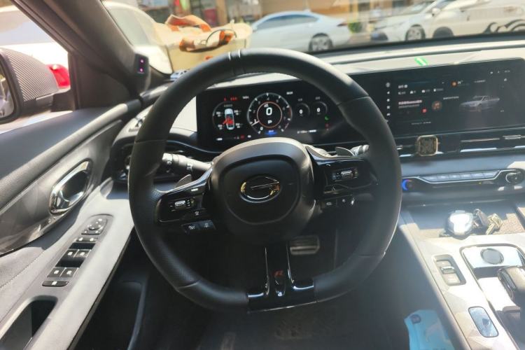Used GAC Trumpchi EMPOW 2024 400T Automatic Yingbao R MAX Edition Steering Wheel