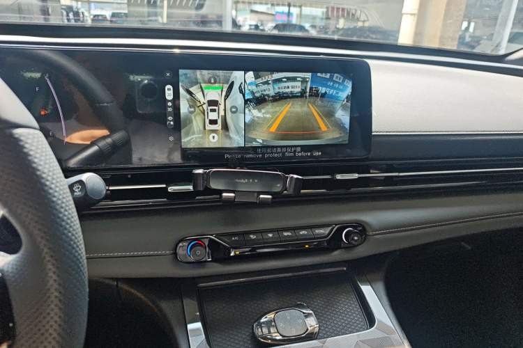 Used GAC Trumpchi EMPOW 2024 270T DCT Yingbao S Edition Audio And AC Panel