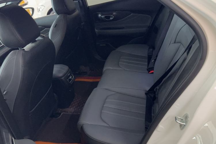 Used GAC Trumpchi EMPOW 2024 270T DCT Yingbao R-Style Edition Interior 2