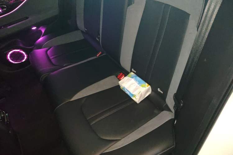 Used GAC Trumpchi EMPOW 2024 400T Automatic Yingbao R PRO Edition Interior 4
