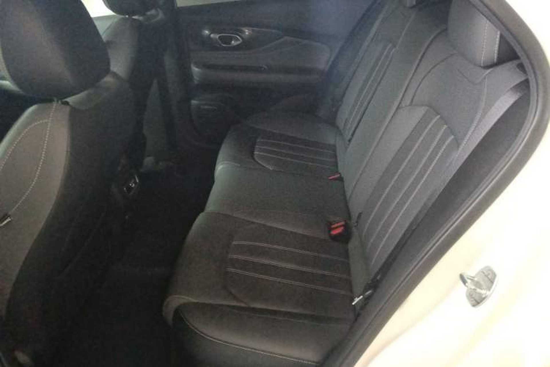 Used GAC Trumpchi EMPOW 2024 270T DCT Yingbao R-Style Edition Left Rear Seat