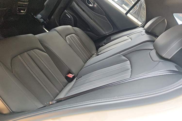 Used GAC Trumpchi EMPOW 2024 270T DCT Yingbao S Edition Left Rear Seat