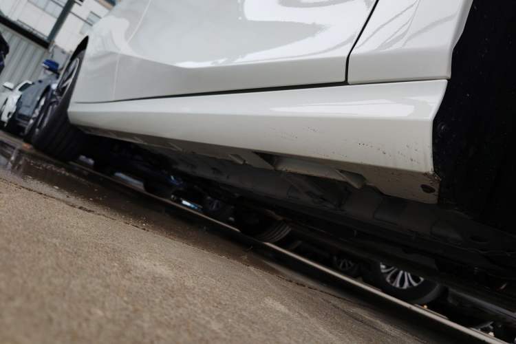 Used GAC Trumpchi EMPOW 2024 270T DCT Yingbao S Edition Right Side Sill