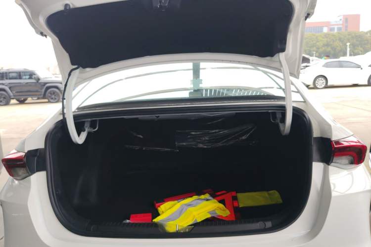Used GAC Trumpchi EMPOW 2024 270T DCT Yingbao S Edition Trunk