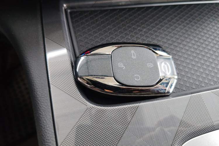 Used GAC Trumpchi EMPOW 2024 270T DCT Yingbao S Edition Vehicle Key