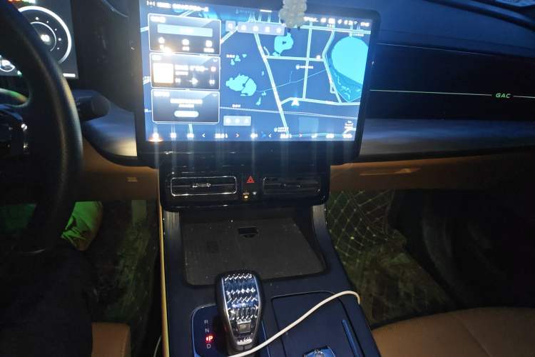 Used GAC Trumpchi ES9 2024 PHEV with 143 km Max Audio And AC Panel