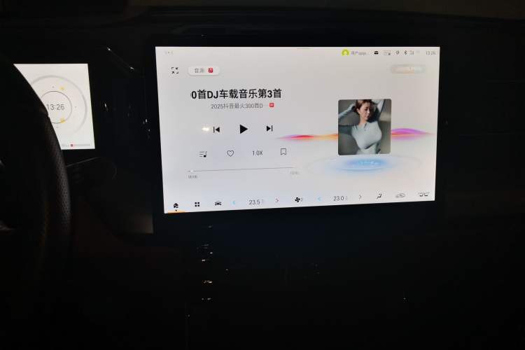 Used GAC Trumpchi ES9 2024 PHEV with 143 km Max Audio And AC Panel