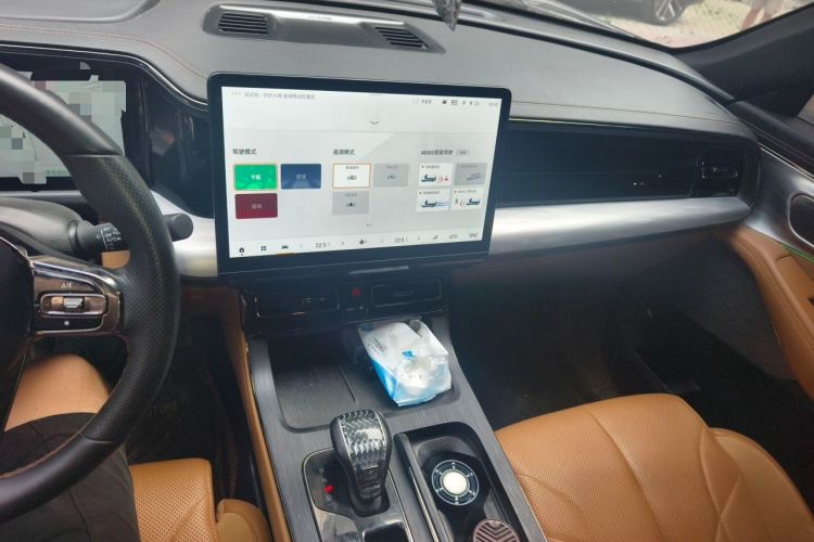 Used GAC Trumpchi ES9 2024 PHEV with 143 km Max Audio And AC Panel