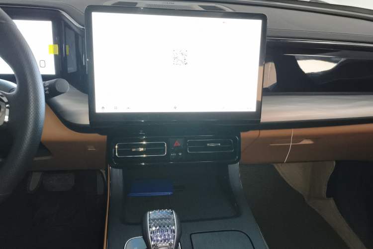 Used GAC Trumpchi ES9 2024 PHEV 143km Pro+ Audio And AC Panel