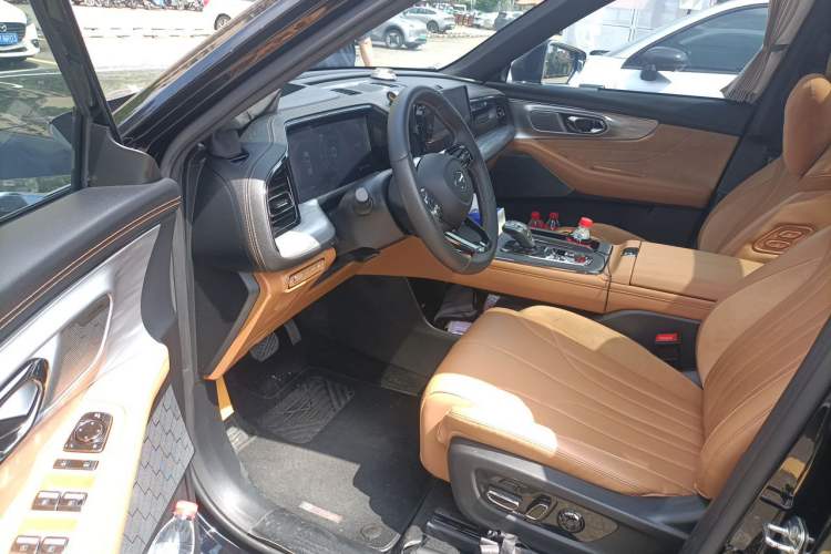 Used GAC Trumpchi ES9 2024 PHEV with 143 km Max Driver Seat