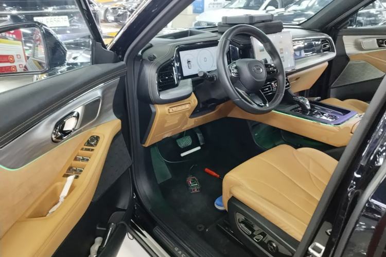 Used GAC Trumpchi ES9 2024 PHEV with 143 km Max Driver Seat