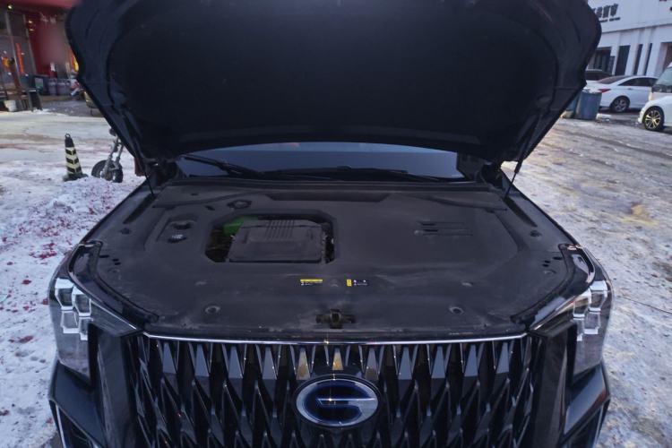 Used GAC Trumpchi ES9 2024 PHEV with 143 km Max Engine Bay