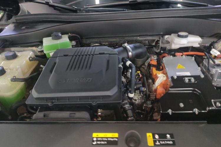 Used GAC Trumpchi ES9 2024 PHEV with 143 km Max Engine Bay