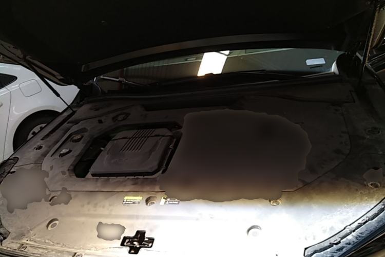 Used GAC Trumpchi ES9 2024 PHEV with 143 km Max Engine Bay