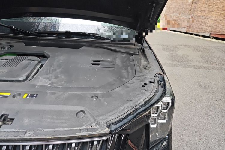 Used GAC Trumpchi ES9 2024 PHEV with 143 km Max Engine Bay Left