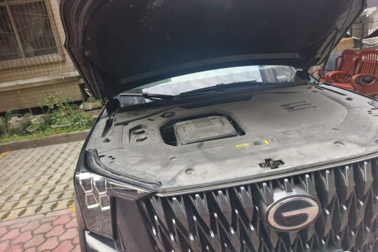Used GAC Trumpchi ES9 2024 PHEV with 143 km Max Engine Bay Right