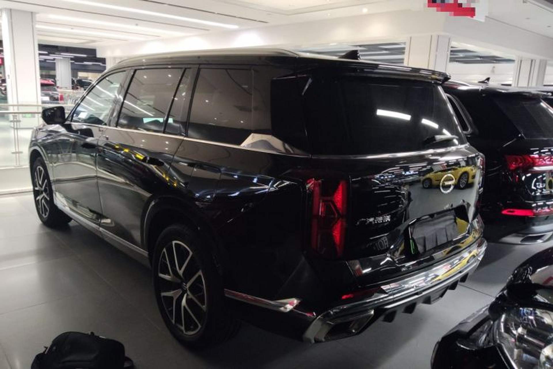 Used GAC Trumpchi ES9 2024 PHEV with 143 km Max Exterior 3
