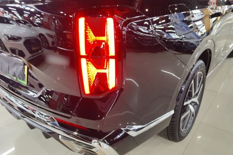 Used GAC Trumpchi ES9 2024 PHEV with 143 km Max Exterior 3