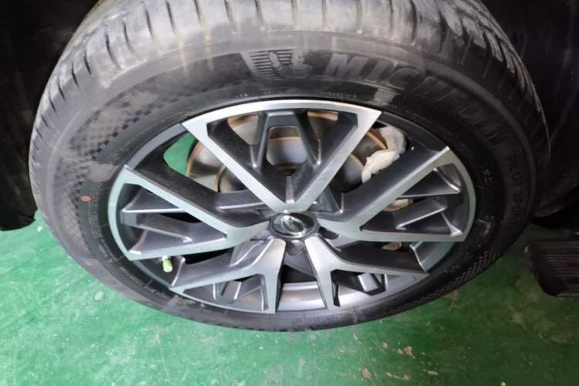 Used GAC Trumpchi ES9 2024 PHEV with 143 km Max Exterior 5