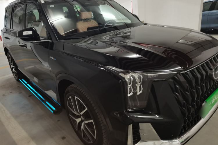 Used GAC Trumpchi ES9 2024 PHEV with 143 km Max Front Right 45 Deg