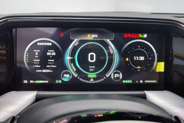 Used GAC Trumpchi ES9 2024 PHEV with 143 km Max Instrument Cluster