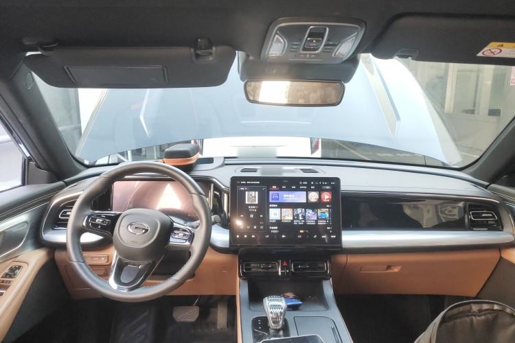 Used GAC Trumpchi ES9 2024 PHEV with 143 km Max Interior 2