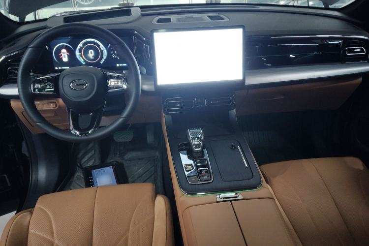 Used GAC Trumpchi ES9 2024 PHEV with 143 km Max Interior 2