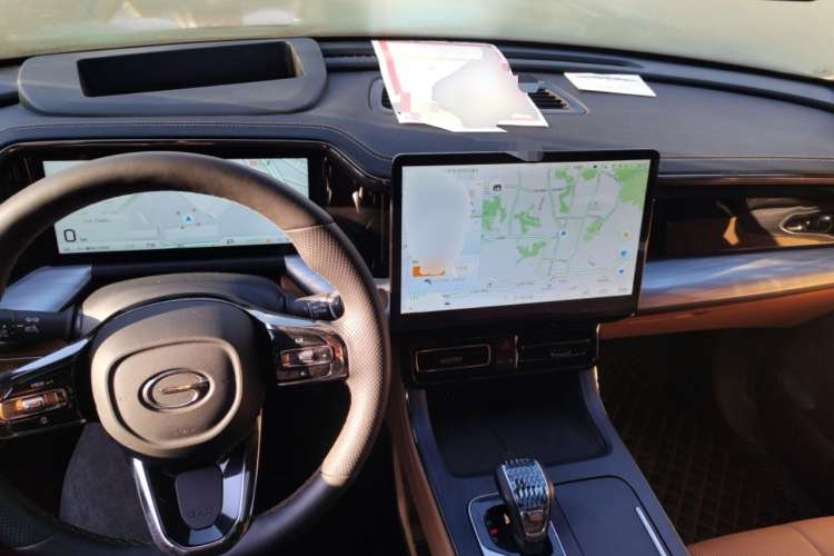 Used GAC Trumpchi ES9 2024 PHEV with 143 km Max Interior 2
