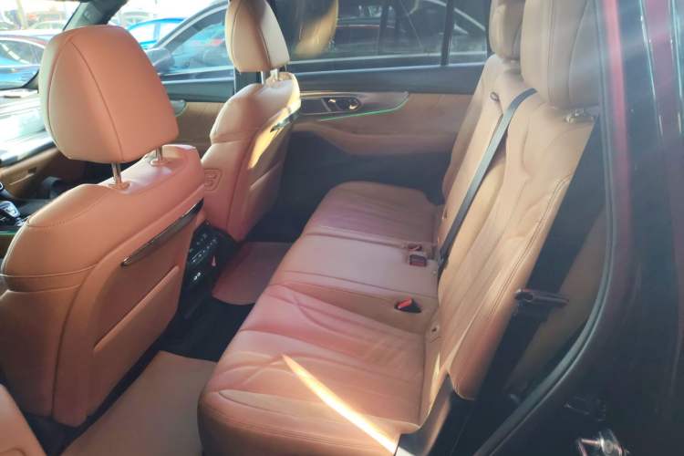 Used GAC Trumpchi ES9 2024 PHEV with 143 km Max Interior 4