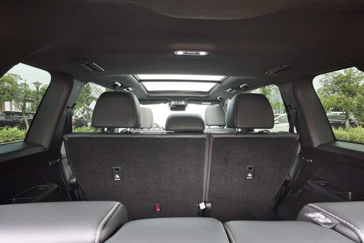 Used GAC Trumpchi ES9 2024 PHEV with 143 km Max Interior 6