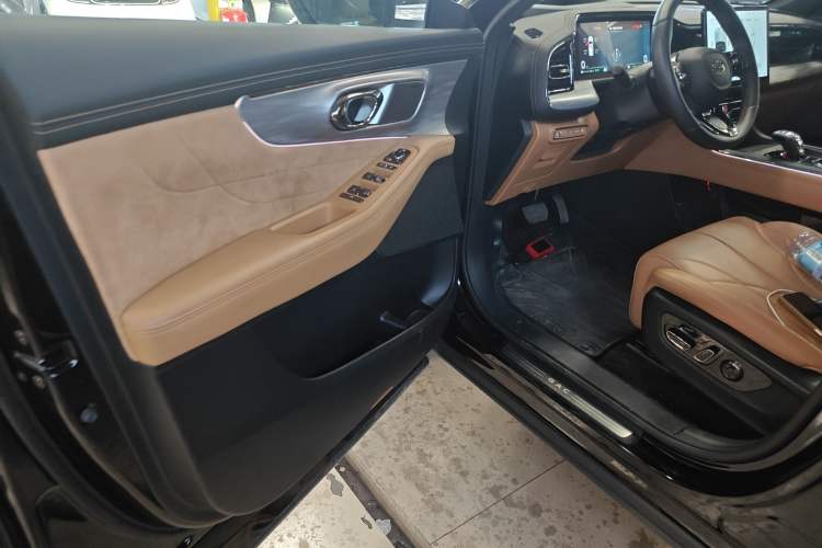 Used GAC Trumpchi ES9 2024 PHEV 143km Pro+ Interior 7