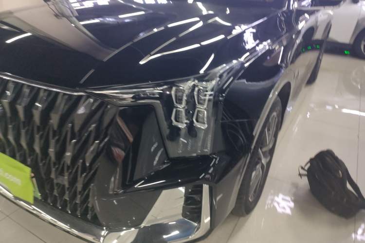 Used GAC Trumpchi ES9 2024 PHEV with 143 km Max Left Front Headlight
