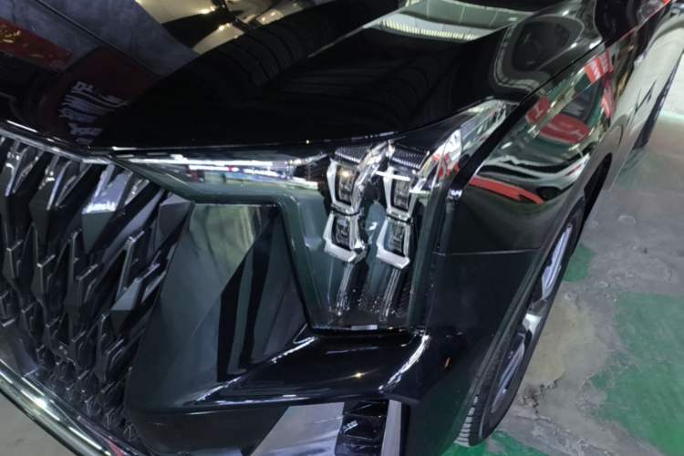 Used GAC Trumpchi ES9 2024 PHEV with 143 km Max Left Front Headlight