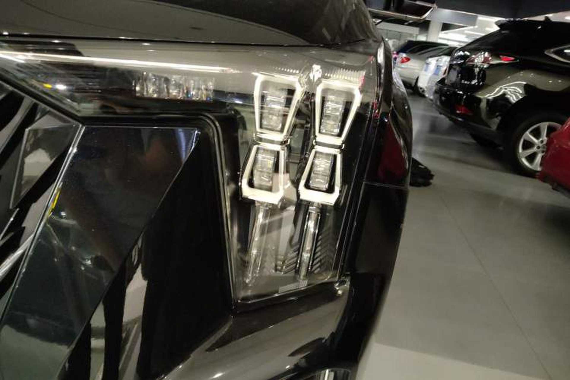 Used GAC Trumpchi ES9 2024 PHEV with 143 km Max Left Front Headlight