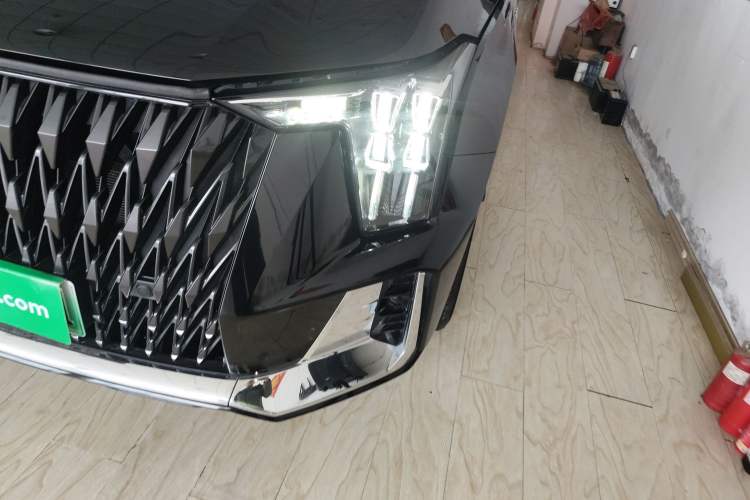Used GAC Trumpchi ES9 2024 PHEV with 143 km Max Left Front Headlight