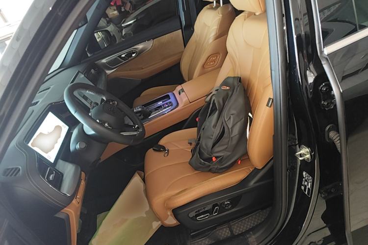 Used GAC Trumpchi ES9 2024 PHEV with 143 km Max Left Front Seat