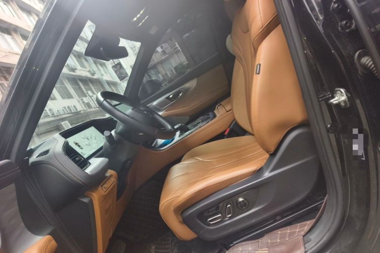 Used GAC Trumpchi ES9 2024 PHEV with 143 km Max Left Front Seat