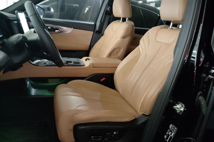 Used GAC Trumpchi ES9 2024 PHEV with 143 km Max Left Front Seat