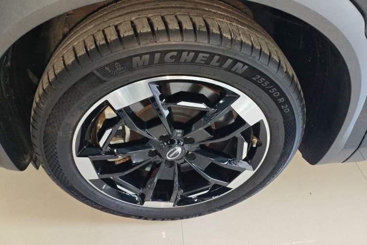 Used GAC Trumpchi ES9 2024 PHEV 143km Traveler Max Left Front Wheel Hub