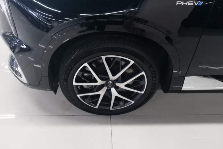 Used GAC Trumpchi ES9 2024 PHEV 143km Pro+ Left Front Wheel Hub